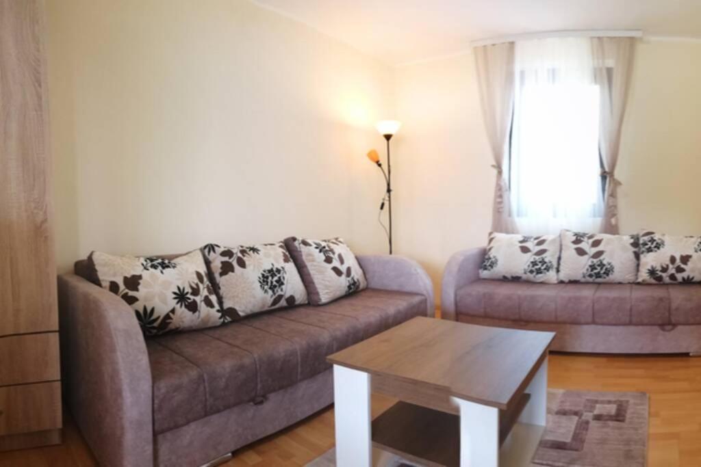 Captain'S House By The Danube River Cerevic Extérieur photo