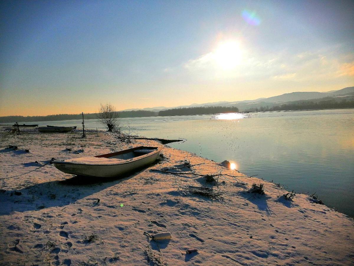 Captain'S House By The Danube River Cerevic Extérieur photo