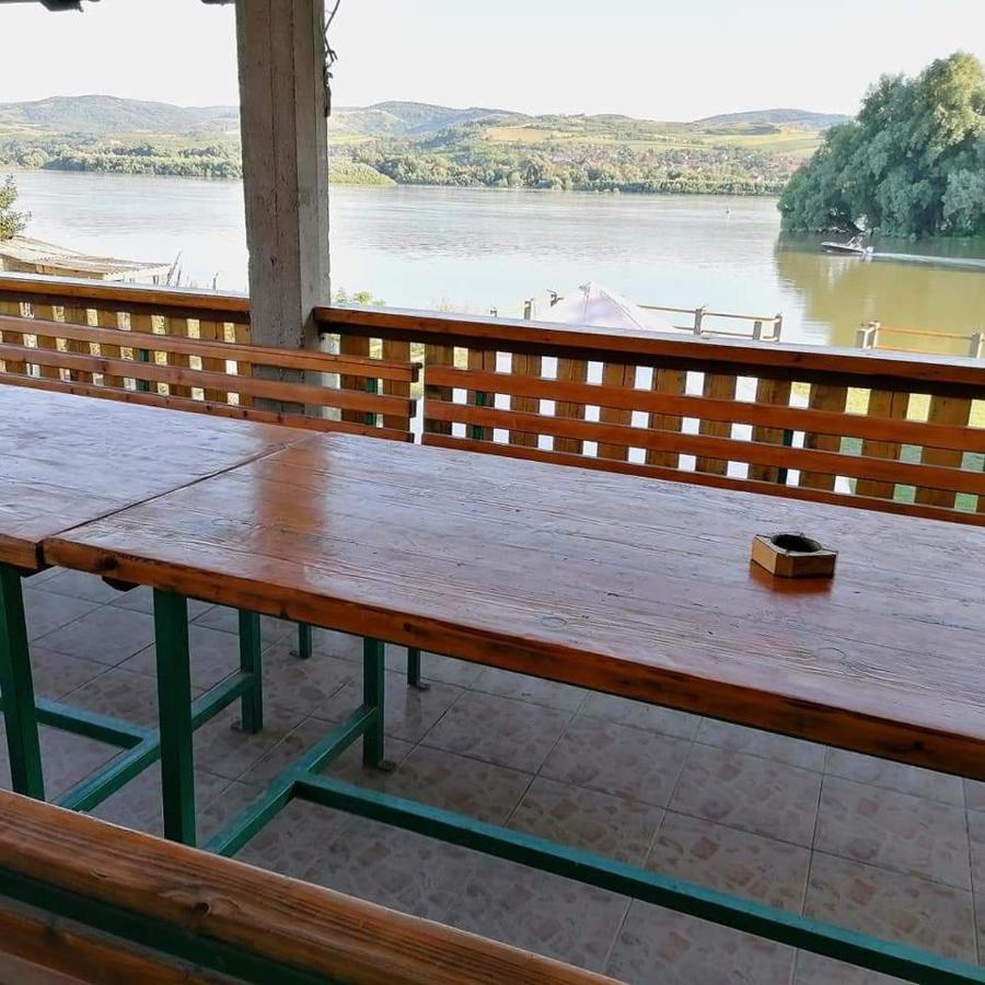Captain'S House By The Danube River Cerevic Extérieur photo