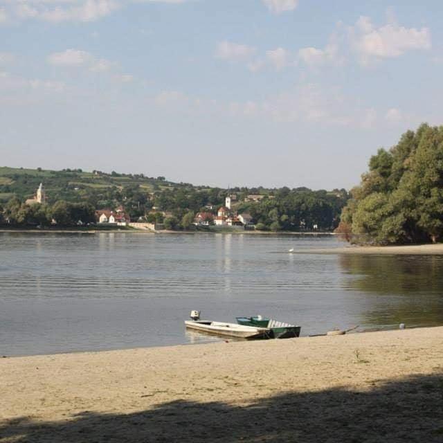 Captain'S House By The Danube River Cerevic Extérieur photo