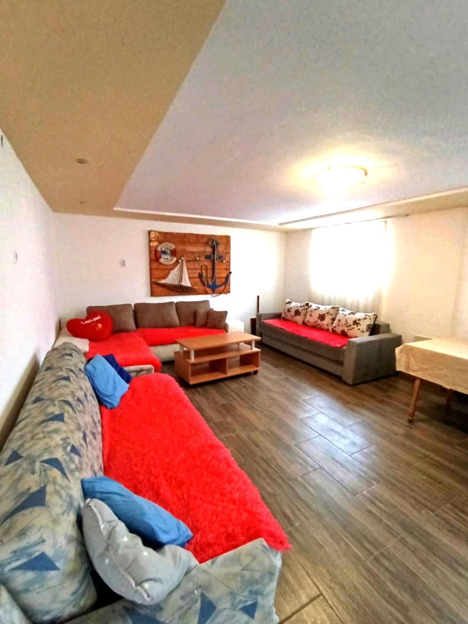 Captain'S House By The Danube River Cerevic Extérieur photo